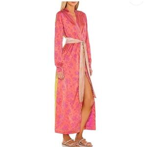 Kaftan - Oseree Sold out everywhere!